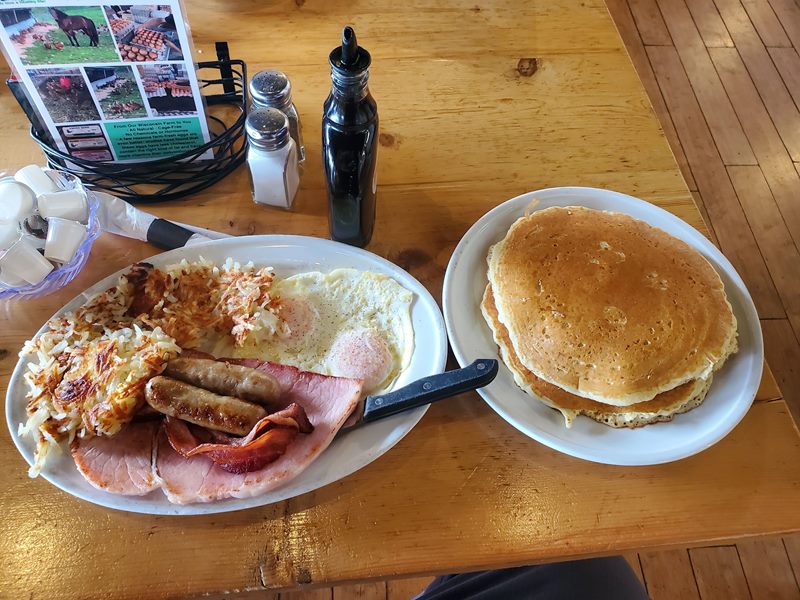 The Southern Cafe - Crest Hill, IL food
